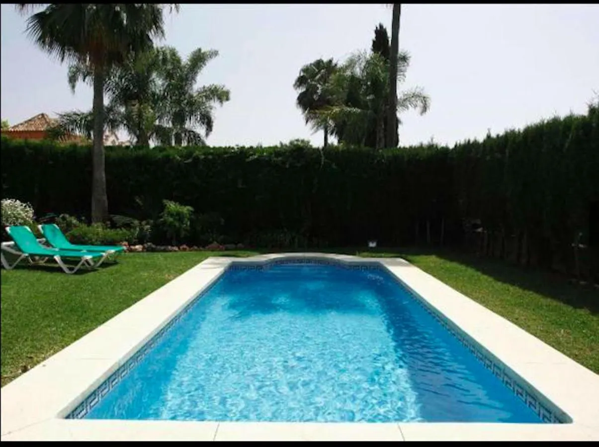 Villa 9 La Alzambra-Puerto Banus 马尔韦利亚